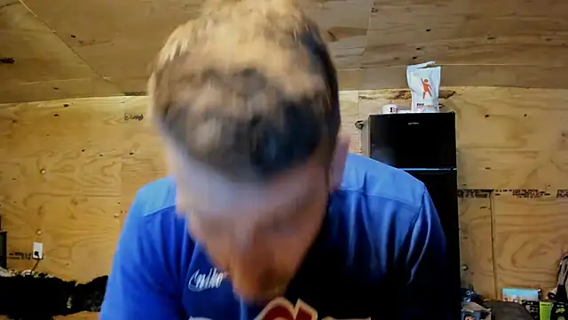 Snapshot of Kenny_Kyle chatting on October 9, 2025, 10:52 pm Kenny Kyle online show from October 9, 2025, 10:52 pm