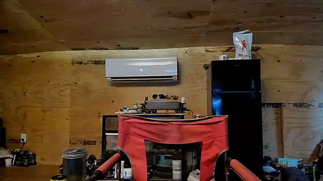 Snapshot of Kenny_Kyle chatting on October 10, 2025, 1:10 pm Kenny Kyle online show from October 10, 2025, 1:10 pm