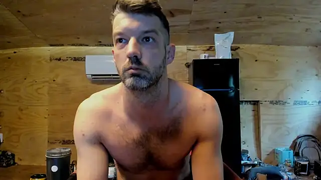 Snapshot of Kenny_Kyle chatting on October 18, 2025, 2:40 pm Kenny Kyle online show from October 18, 2025, 2:40 pm