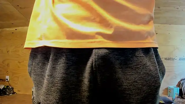 Snapshot of Kenny_Kyle chatting on October 24, 2025, 5:20 pm Kenny Kyle online show from October 24, 2025, 5:20 pm