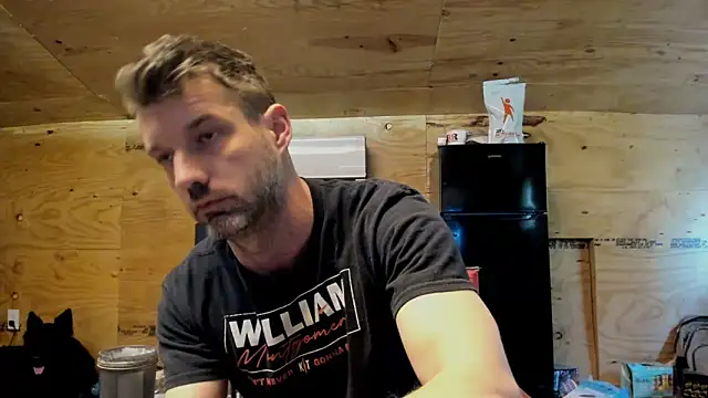 Snapshot of Kenny_Kyle chatting on October 30, 2025, 3:02 pm Kenny Kyle online show from October 30, 2025, 3:02 pm