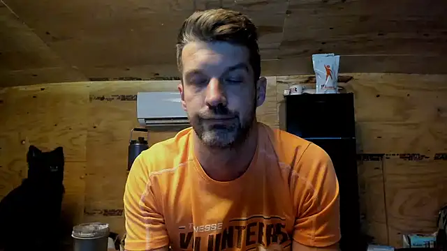 Snapshot of Kenny_Kyle chatting on November 1, 2025, 11:18 pm Kenny Kyle online show from November 1, 2025, 11:18 pm