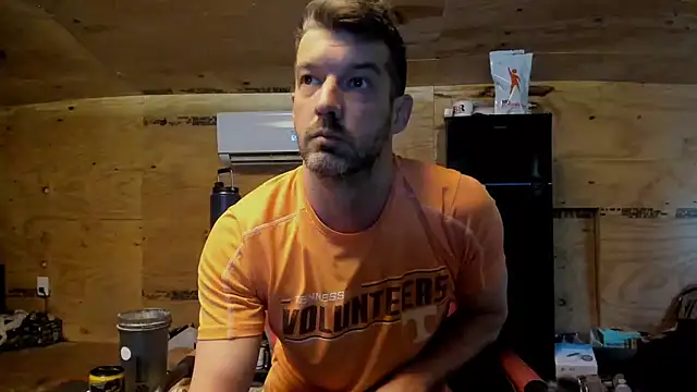 Snapshot of Kenny_Kyle chatting on November 2, 2025, 2:08 pm Kenny Kyle online show from November 2, 2025, 2:08 pm