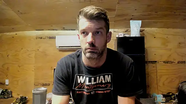 Snapshot of Kenny_Kyle chatting on November 3, 2025, 3:19 am Kenny Kyle online show from November 3, 2025, 3:19 am