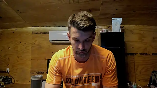 Snapshot of Kenny_Kyle chatting on November 6, 2025, 3:18 am Kenny Kyle online show from November 6, 2025, 3:18 am