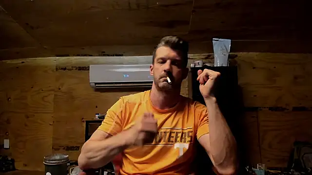 Snapshot of Kenny_Kyle chatting on November 7, 2025, 2:22 am Kenny Kyle online show from November 7, 2025, 2:22 am