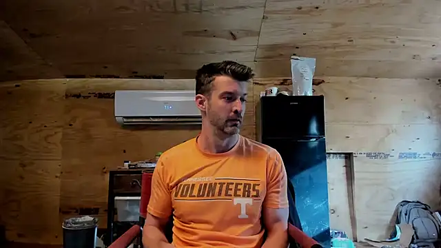 Snapshot of Kenny_Kyle chatting on November 7, 2025, 2:28 pm Kenny Kyle online show from November 7, 2025, 2:28 pm