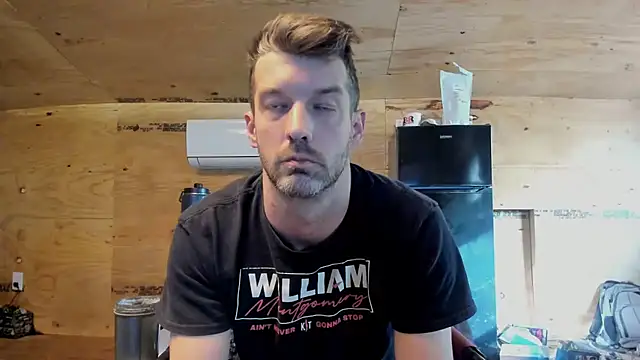 Snapshot of Kenny_Kyle chatting on November 8, 2025, 2:39 pm Kenny Kyle online show from November 8, 2025, 2:39 pm