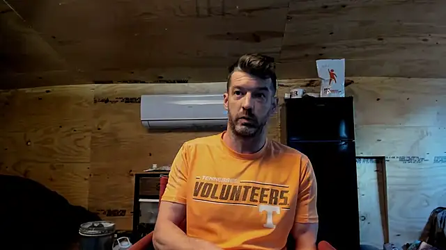 Snapshot of Kenny_Kyle chatting on November 21, 2025, 4:05 pm Kenny Kyle online show from November 21, 2025, 4:05 pm