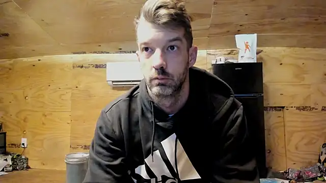 Snapshot of Kenny_Kyle chatting on November 29, 2025, 12:08 pm Kenny Kyle online show from November 29, 2025, 12:08 pm