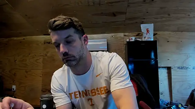 Snapshot of Kenny_Kyle chatting on December 1, 2025, 8:25 pm Kenny Kyle online show from December 1, 2025, 8:25 pm