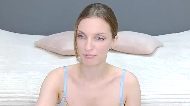 Beauty Alex online show from October 12, 2025, 2:21 am