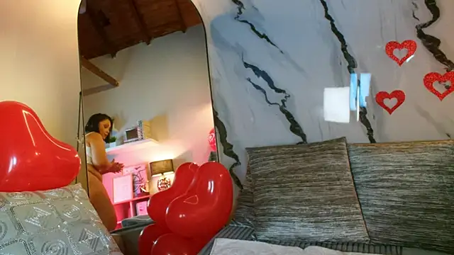 Snapshot of Madissononee chatting on February 15, 2025, 2:26 am Madissononee online show from February 15, 2025, 2:26 am