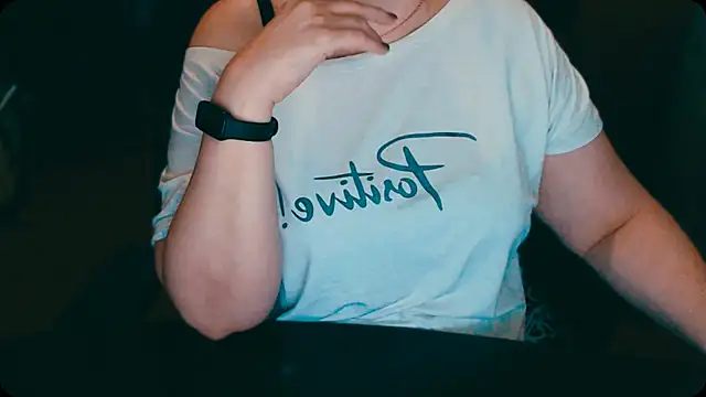 AlisaHot55 online show from November 26, 2025, 12:28 pm