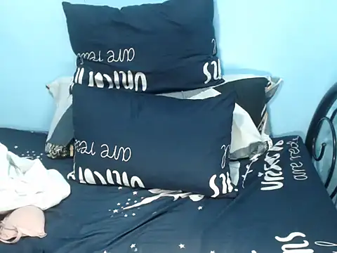 Snapshot of stacie_iris chatting on December 1, 2025, 3:22 am stacie iris online show from December 1, 2025, 3:22 am