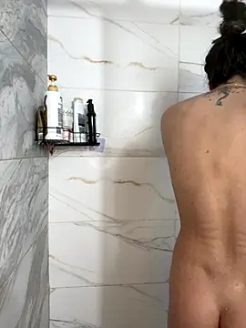 Snapshot of lilly_sweett chatting on December 1, 2025, 11:21 pm lilly sweett online show from December 1, 2025, 11:21 pm