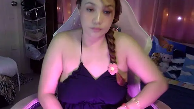 Snapshot of yourbabe_Brielle chatting on November 26, 2025, 6:36 am yourbabe Brielle online show from November 26, 2025, 6:36 am