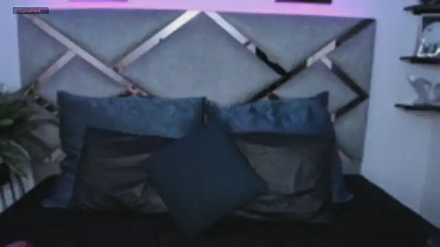 Keidy rose online show from November 24, 2025, 7:13 pm