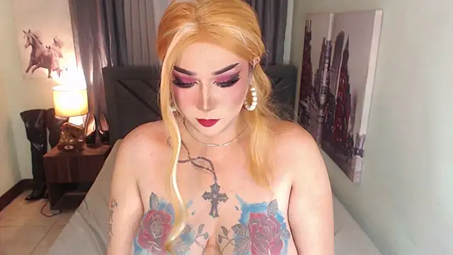 Transdomts4u online show from March 22, 2025, 6:14 pm