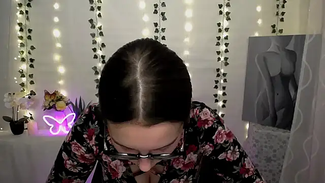 SweetPrincess  online show from January 17, 2025, 1:03 pm