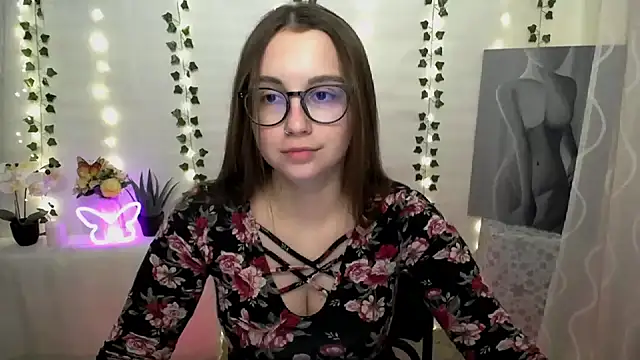 SweetPrincess  online show from January 17, 2025, 4:15 pm