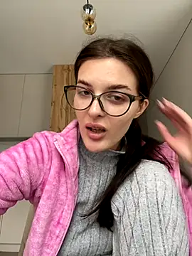 Snapshot of little_belucci chatting on October 4, 2025, 9:07 am little belucci online show from October 4, 2025, 9:07 am