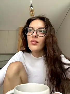Snapshot of little_belucci chatting on October 11, 2025, 1:31 pm little belucci online show from October 11, 2025, 1:31 pm