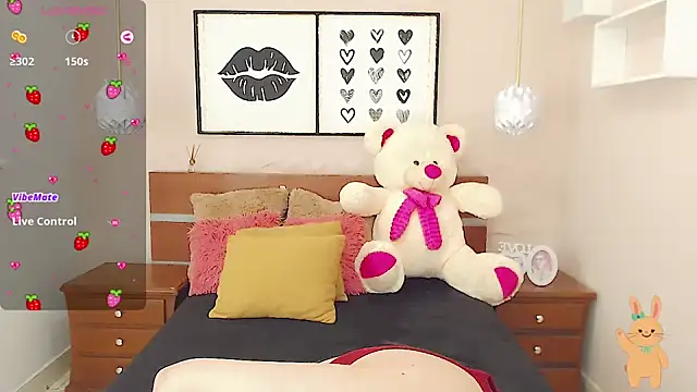 Snapshot of miss_linda_ chatting on January 7, 2025, 1:57 pm miss linda online show from January 7, 2025, 1:57 pm