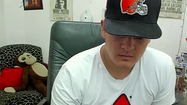 ney 22 online show from February 5, 2025, 2:26 pm