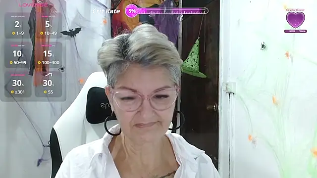 Snapshot of bety-cum2 chatting on October 15, 2025, 11:21 am bety-cum2 online show from October 15, 2025, 11:21 am