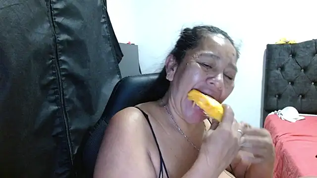 Snapshot of katia_mature chatting on October 1, 2025, 3:45 am katia mature online show from October 1, 2025, 3:45 am