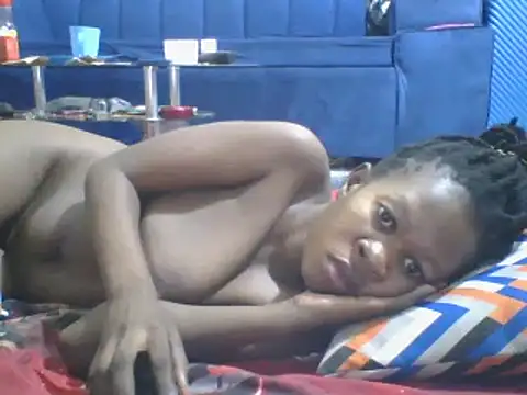 Snapshot of africanpussy22 chatting on December 5, 2024, 7:16 am africanpussy22 online show from December 5, 2024, 7:16 am