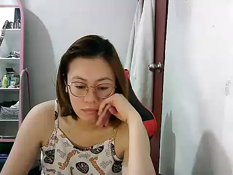 Snapshot of crizzybel chatting on March 2, 2025, 7:10 am crizzybel online show from March 2, 2025, 7:10 am