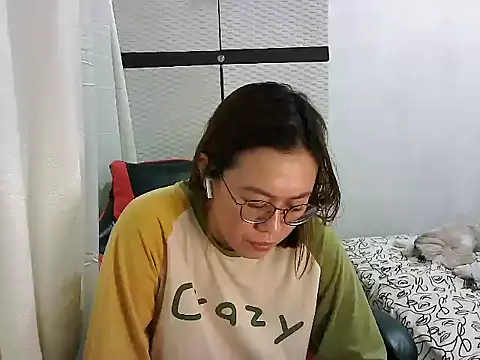 Snapshot of crizzybel chatting on March 12, 2025, 5:02 am crizzybel online show from March 12, 2025, 5:02 am