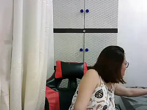 Snapshot of crizzybel chatting on March 16, 2025, 2:22 pm crizzybel online show from March 16, 2025, 2:22 pm