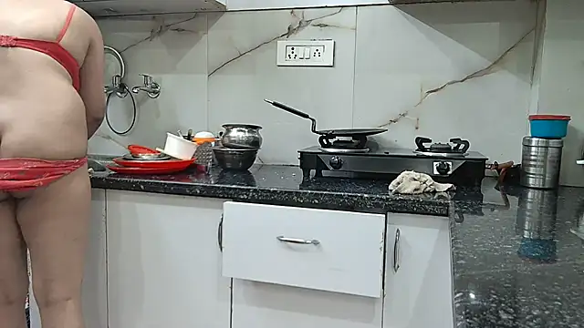 Zoya Varma004 online show from March 4, 2025, 4:49 am