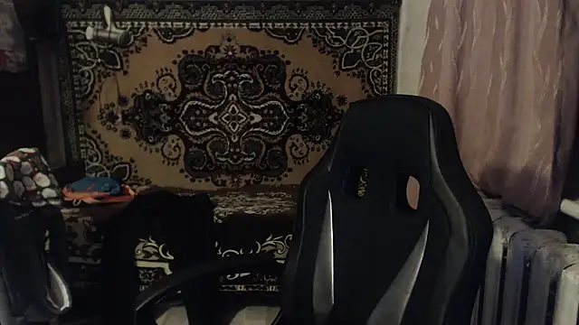 Snapshot of AlisaLaDiva chatting on January 2, 2025, 10:33 pm AlisaLaDiva online show from January 2, 2025, 10:33 pm