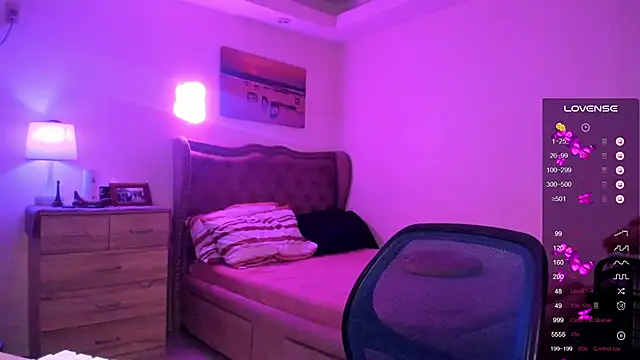 Snapshot of BombshellPH chatting on January 21, 2025, 7:06 pm BombshellPH online show from January 21, 2025, 7:06 pm