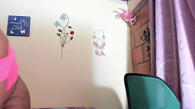 zafiro sex  online show from March 11, 2025, 1:26 am