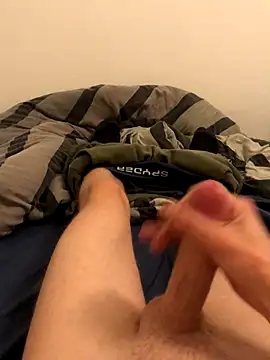 Snapshot of youngcock9inche chatting on November 7, 2025, 5:24 pm youngcock9inche online show from November 7, 2025, 5:24 pm