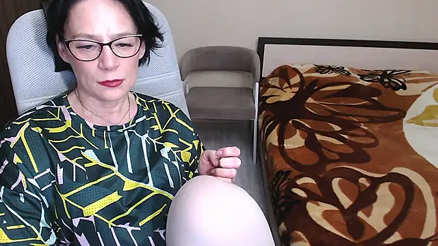 BelovedLady online show from March 7, 2025, 2:56 pm