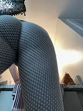 Snapshot of sage_love chatting on December 1, 2024, 4:29 pm sage love online show from December 1, 2024, 4:29 pm