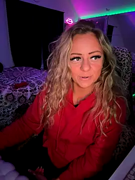 Snapshot of sage_love chatting on November 4, 2025, 12:54 am sage love online show from November 4, 2025, 12:54 am