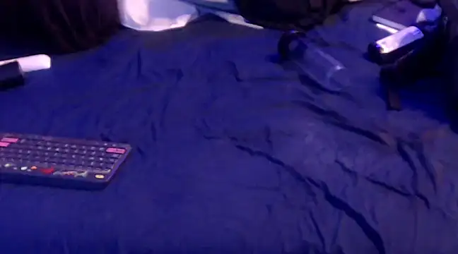 Spundaynightxh online show from March 8, 2025, 6:05 pm