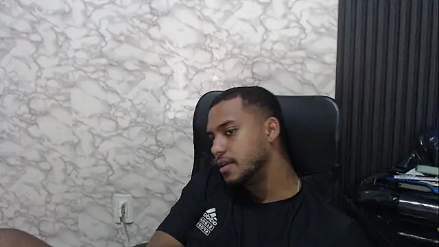 Snapshot of Sandro_xxx chatting on October 11, 2025, 2:15 pm Sandro xxx online show from October 11, 2025, 2:15 pm