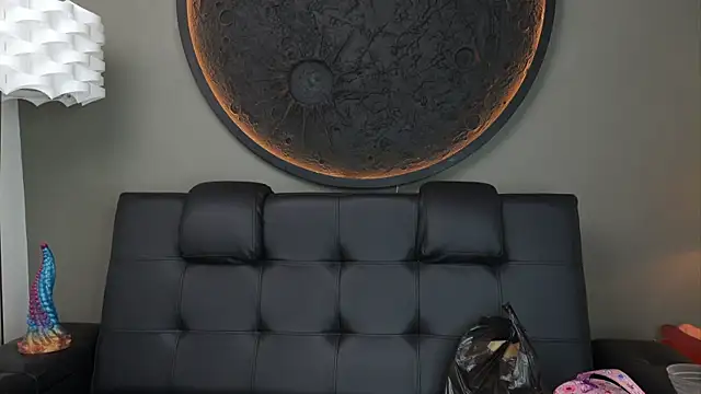 Snapshot of miss_vaiolette chatting on October 30, 2025, 11:11 am miss vaiolette online show from October 30, 2025, 11:11 am