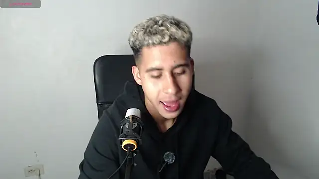 Daiki Jack online show from December 18, 2024, 2:32 am