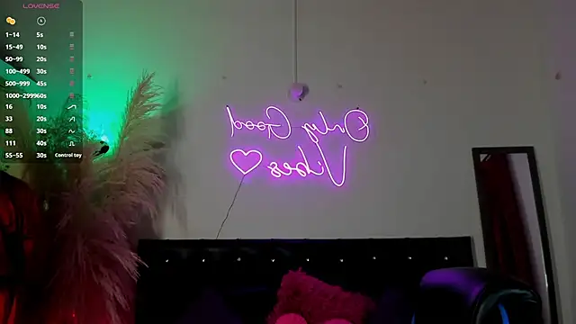 Bianka olivetto021 online show from February 26, 2025, 11:26 pm