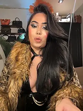 BigDominaMia online show from November 10, 2025, 3:11 pm