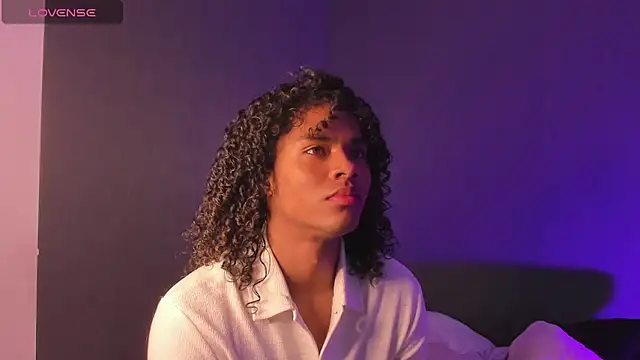 Snapshot of Lucas_eevans chatting on February 23, 2025, 3:40 pm Lucas eevans online show from February 23, 2025, 3:40 pm